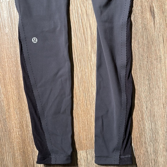 Lululemon Smooth Stride Tight Leggings - Picture 12 of 16